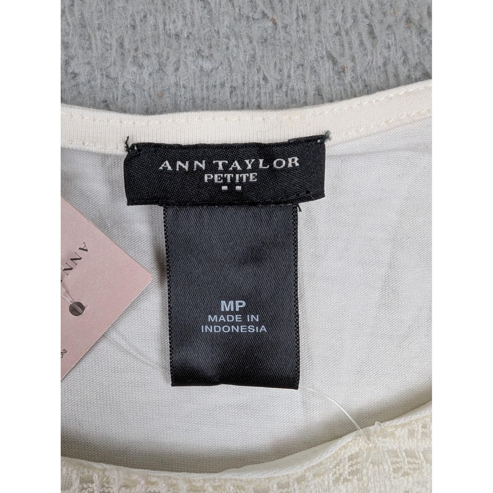 Ann Taylor Tank Top Womens Medium Petite Ivory Lace Overlay Lined Sleeveless‎ - Picture 2 of 10